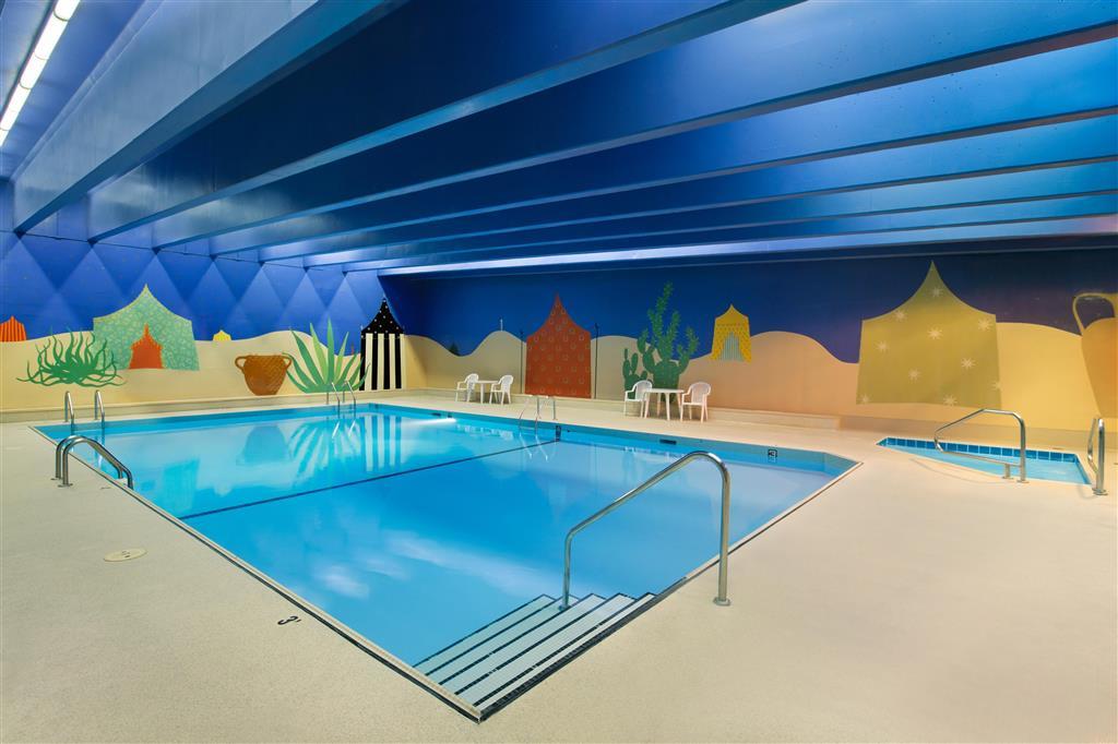 Coast Plaza Hotel And Suites Vancouver Facilities photo